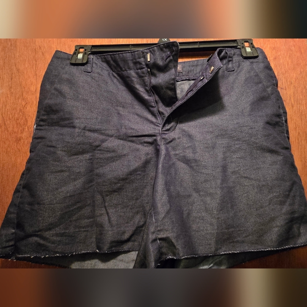 Banana Republic Dark Blue Women's Slack Shorts Sz6 - Picture 5 of 7